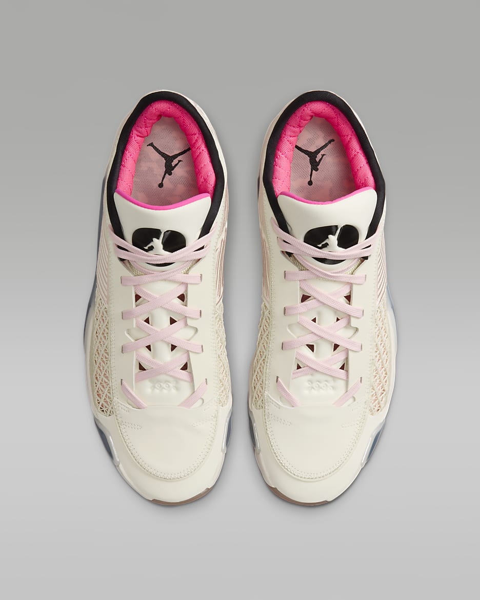 Fresh basketball shoes top